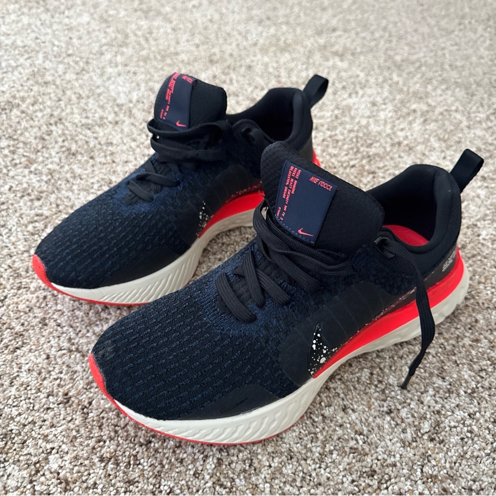 Nike Kids Black and Red Sneakers